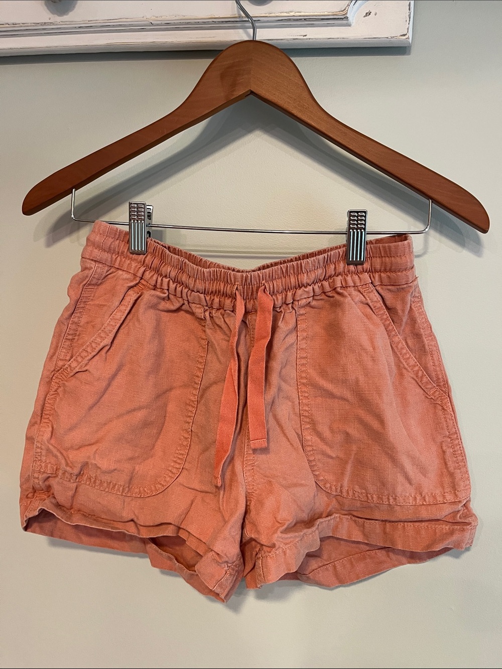 Women's Coral Elastic-Waist Athletic Shorts with Drawstring